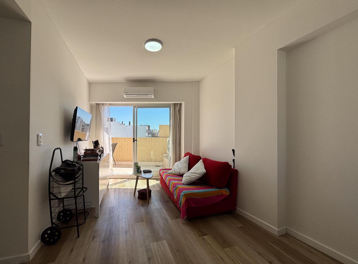 Foto de Venta Departamento · 2 ambientes · Luminoso · Balcón terraza 20 m2 ·, imagen 3