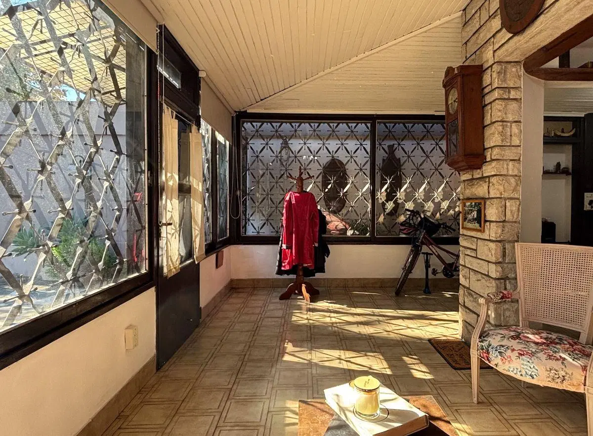 Venta · Casa · 3 dormitorios · Una planta · Jardin · Pileta · Don Torcuato 5