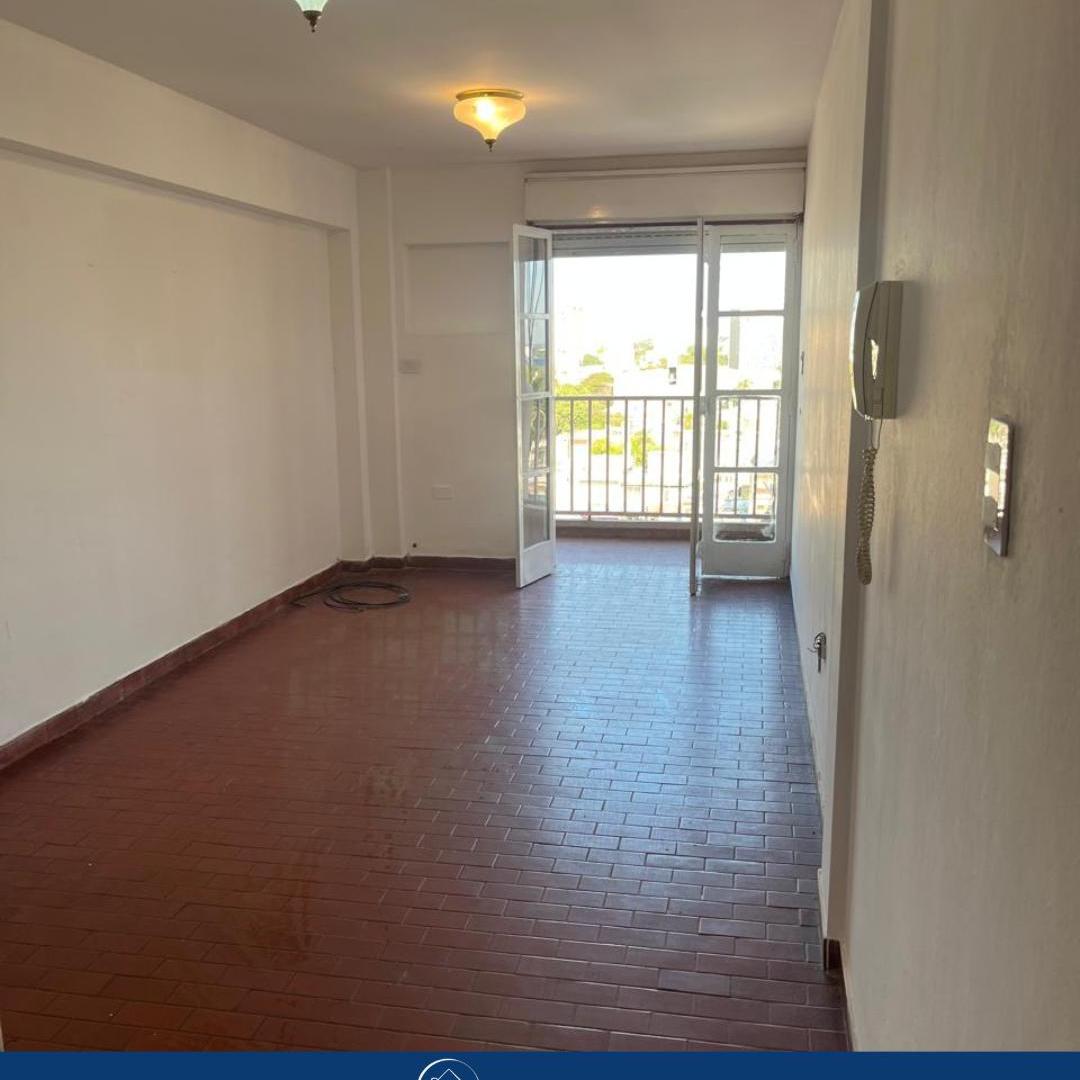 Foto de DEPARTAMENTO EN VENTA – 8° PISO AL FRENTE, imagen 3