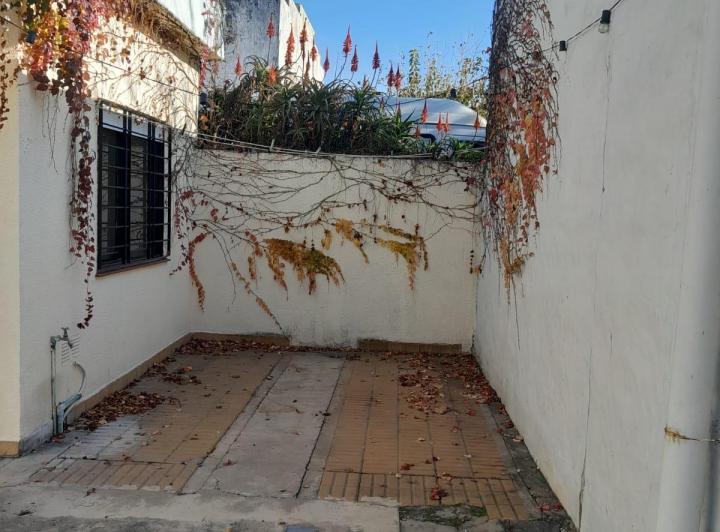Casa atrás (en PH) de 4 ambientes en venta | Berazategui 5