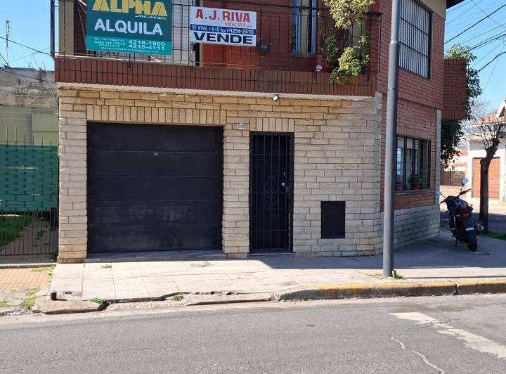 Amplio depto. de 2 amb. con garaje en alquiler | Berazategui Centro 1