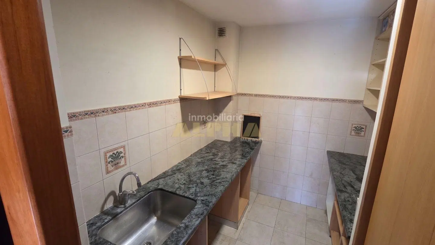 Casa con jardín, quincho y garaje en venta | Berazategui 5