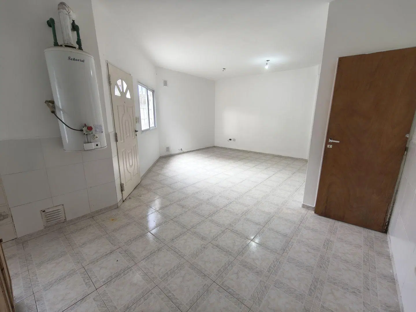 Dúplex de 3 amb. con cochera en alquiler | Berazategui 3