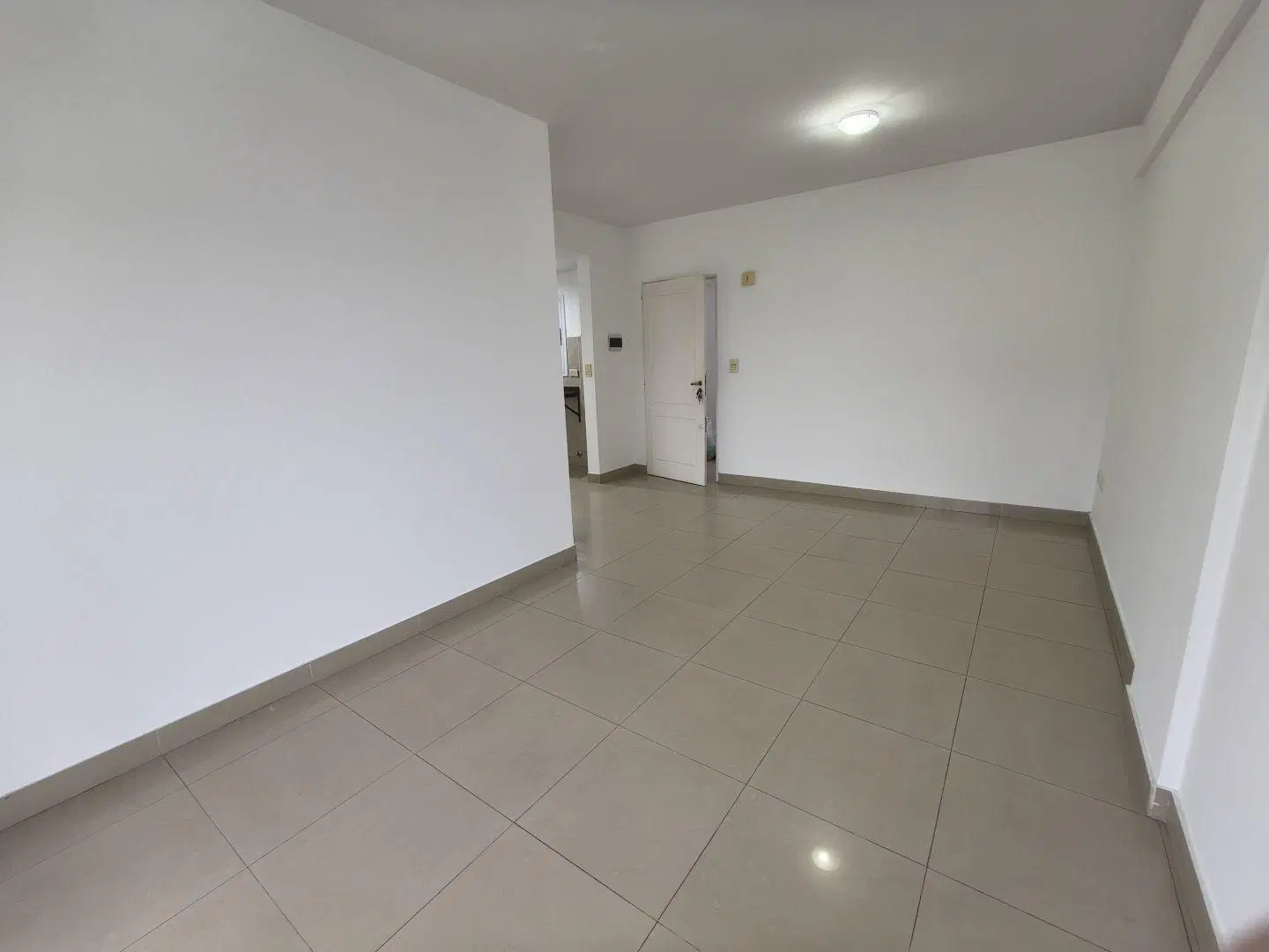 Depto. de 3 amb. en alquiler | Berazategui Centro 1