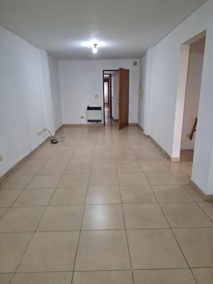 Foto de Depto. de 2 amb. en alquiler | Berazategui Centro, imagen 2