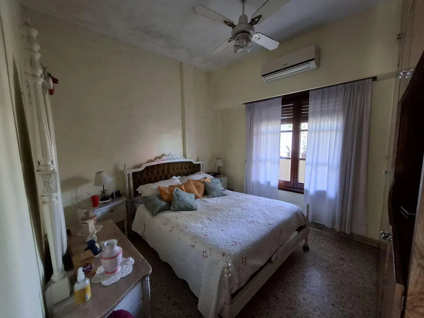 VENTA EN BLOCK - Casa de 3 ambientes con 2 locales | Berazategui 8
