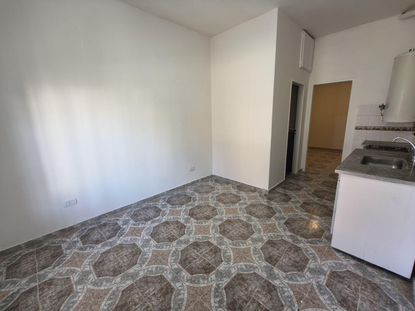 Foto de Departamento de 2 ambientes en alquiler | Berazategui, imagen 4
