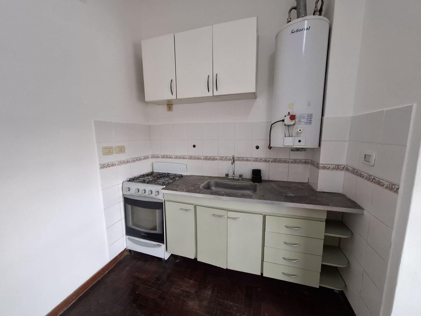 Foto de Departamento de 2 ambientes en alquiler | Berazategui, imagen 4