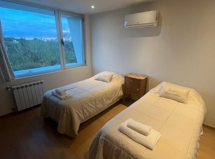 Venta casa tres dormitorios la Serena country Mendiolaza 2