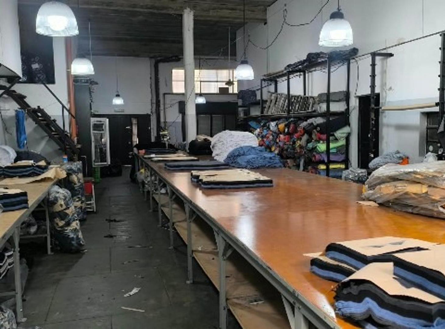Foto de ALQUILER DEPOSITO 308m2 C/ 3 OFICINAS Y 3 BAÑOS, imagen 1