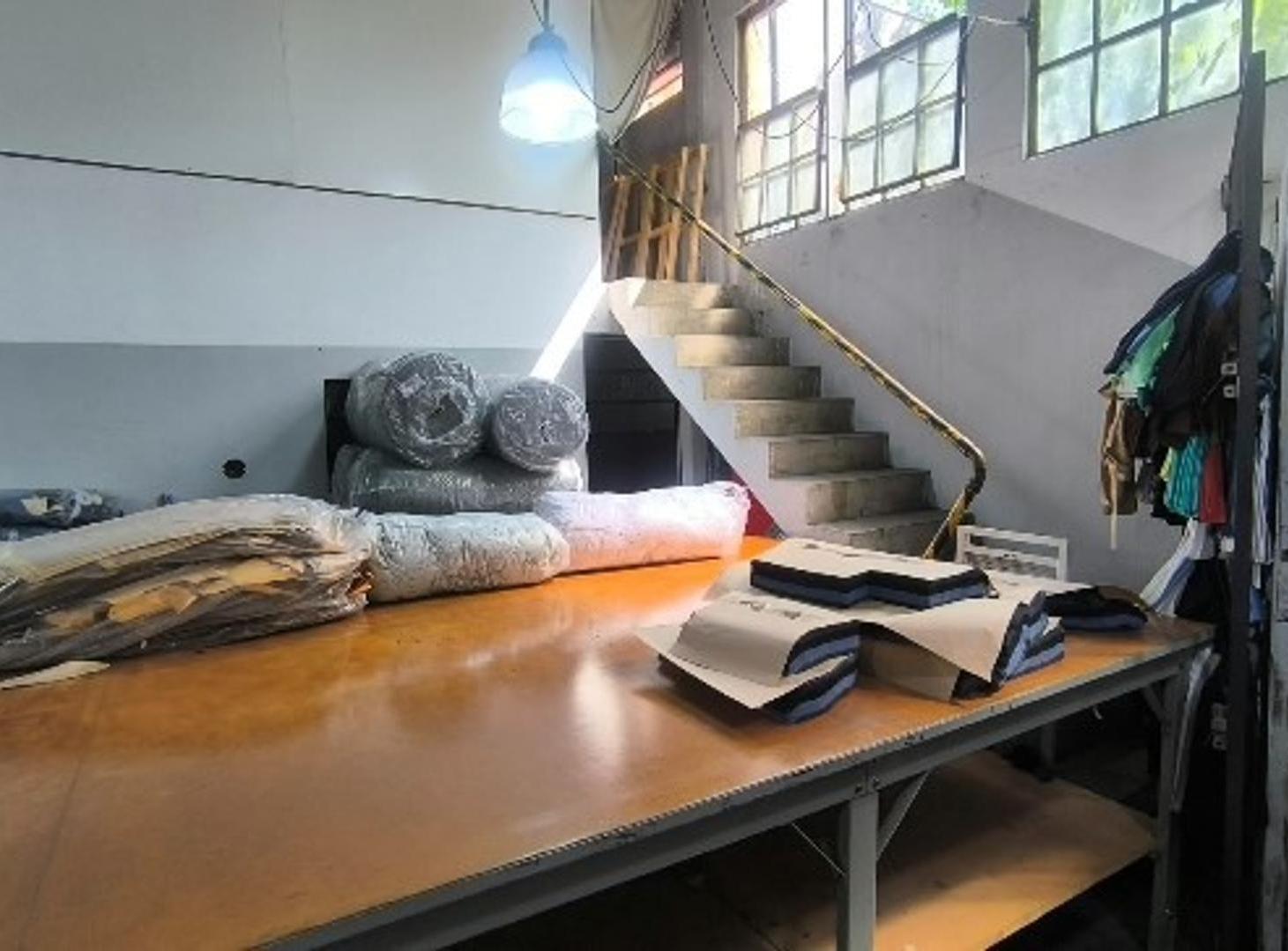 Foto de ALQUILER DEPOSITO 308m2 C/ 3 OFICINAS Y 3 BAÑOS, imagen 5