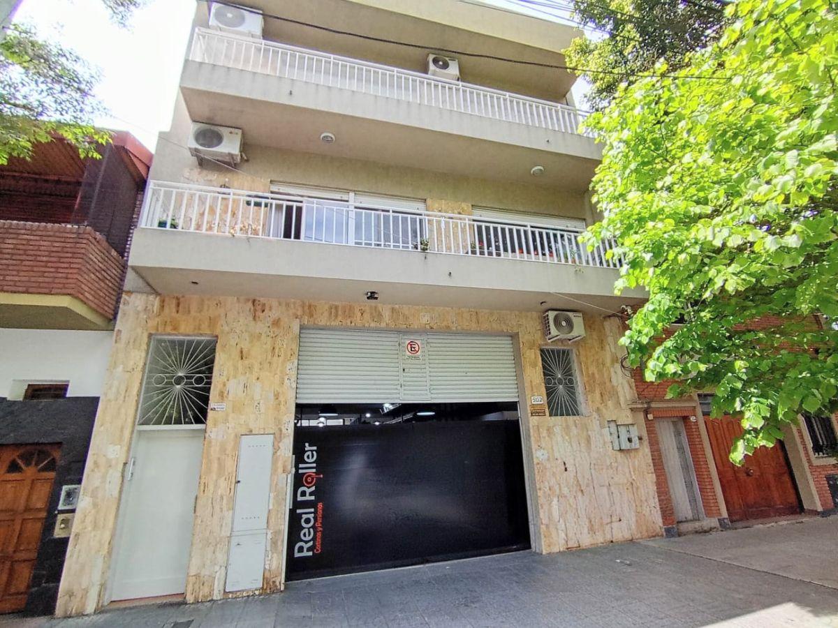 Foto de Depto. 3 Amb. C/Frente, c/Balcon. 1º P. x Esc. SIN EXPENSAS!!!, imagen 1