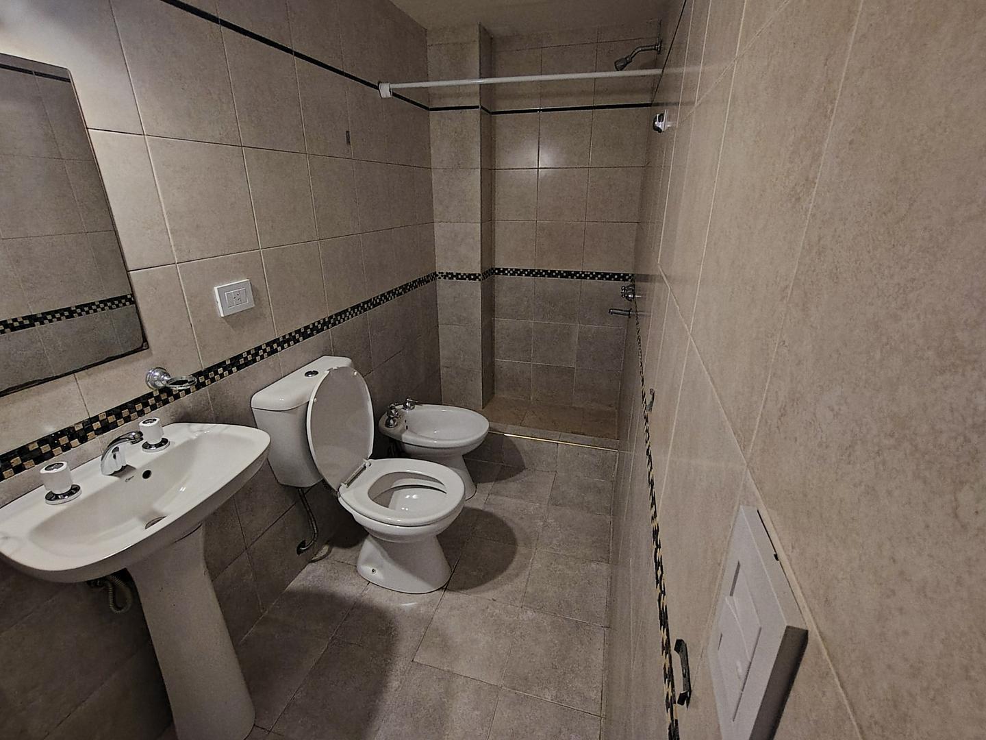 Foto de DEPARTAMENTO MONOAMBIENTE COCINA COMPLETA 24 MT2, imagen 4