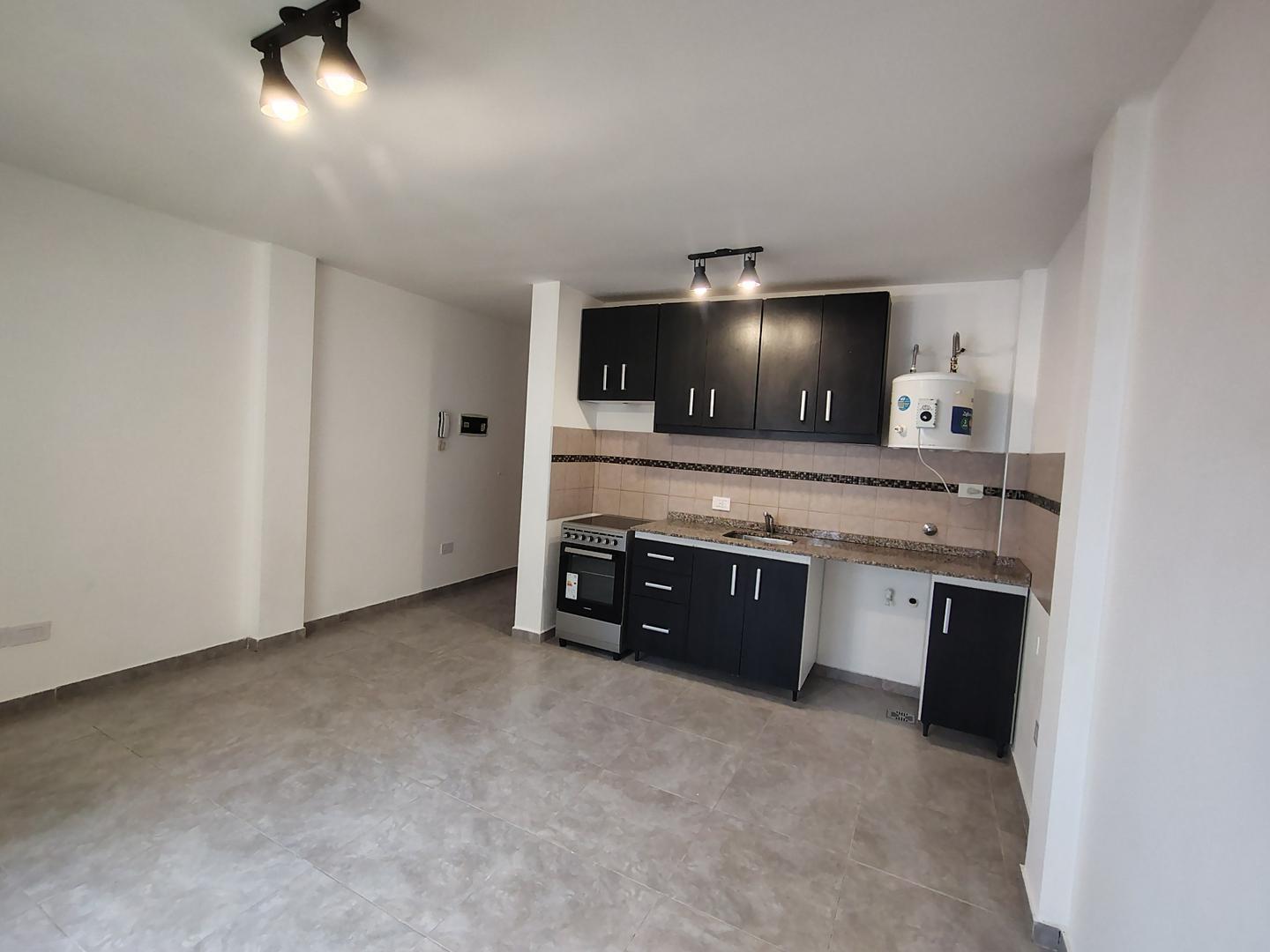 Foto de DEPARTAMENTO MONOAMBIENTE COCINA COMPLETA 24 MT2, imagen 5