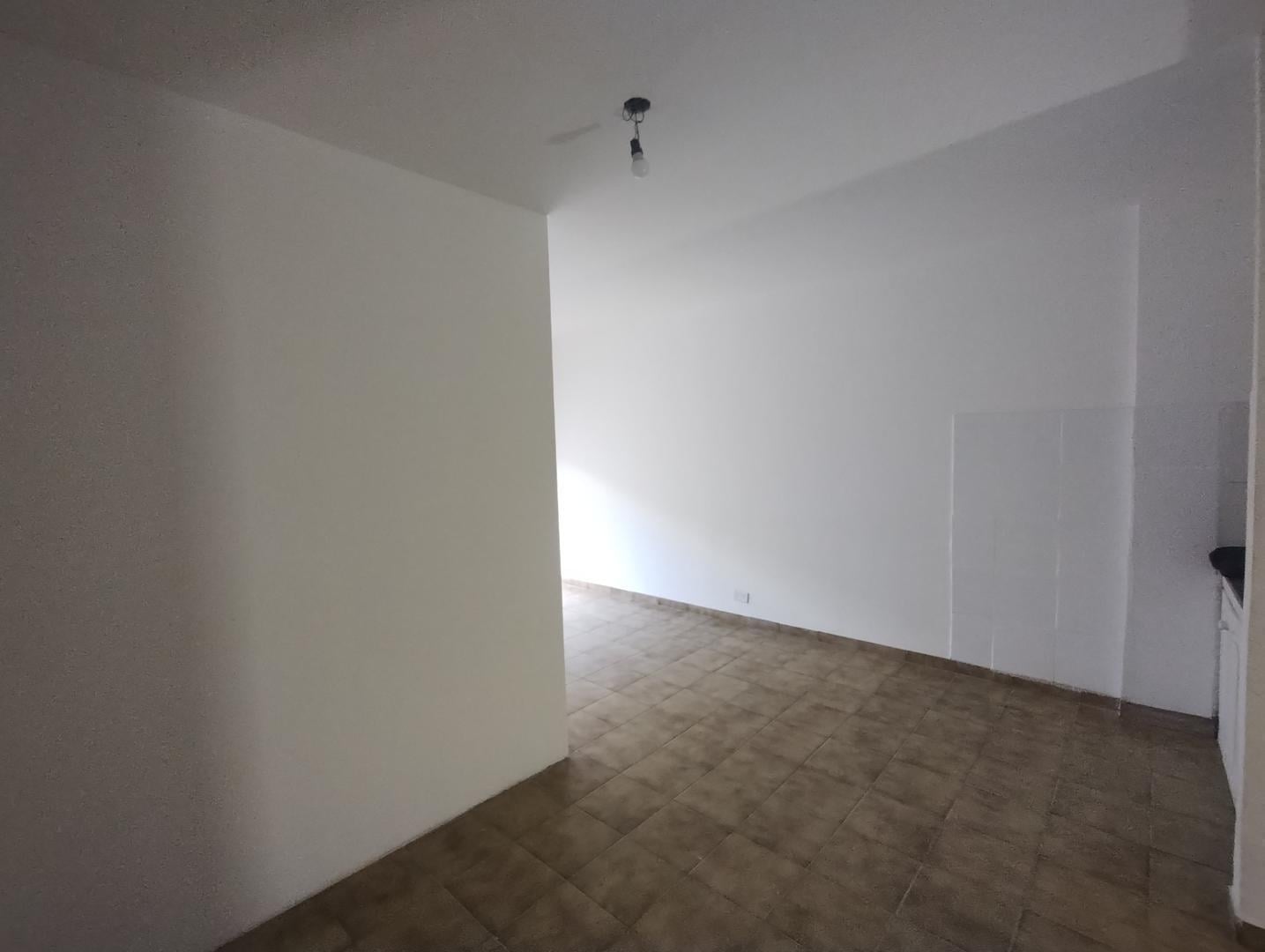 Foto de MOMOAMBIENTE DIVIDIDO 43 m2 + PATIO 8 m2 (Sin expensas), imagen 4