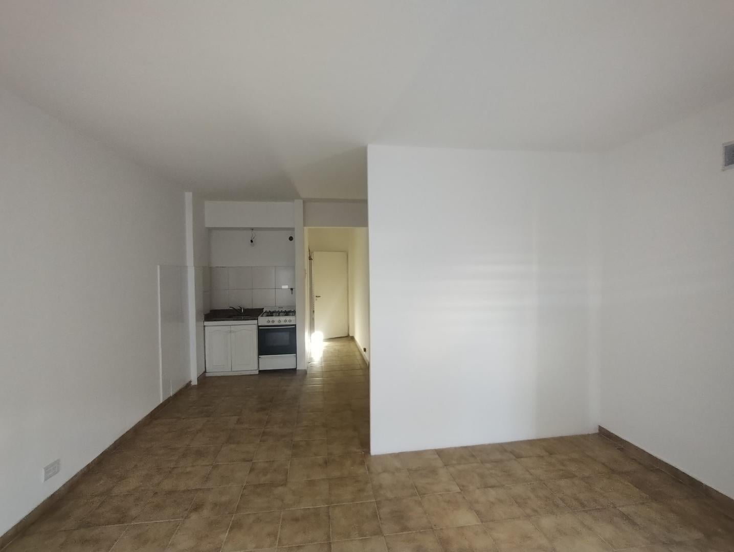 Foto de MOMOAMBIENTE DIVIDIDO 43 m2 + PATIO 8 m2 (Sin expensas), imagen 2