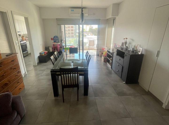 Foto de Departamento 3 ambientes con cochera en venta – Bernal Centro, imagen 2