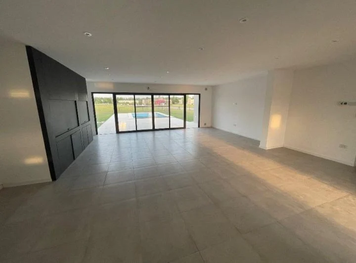 Foto de Casa en Venta en Area 60, imagen 3
