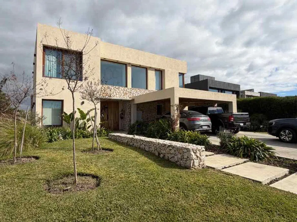 Casa de 3 dormitorios en venta en Greenville Polo & Resort 4