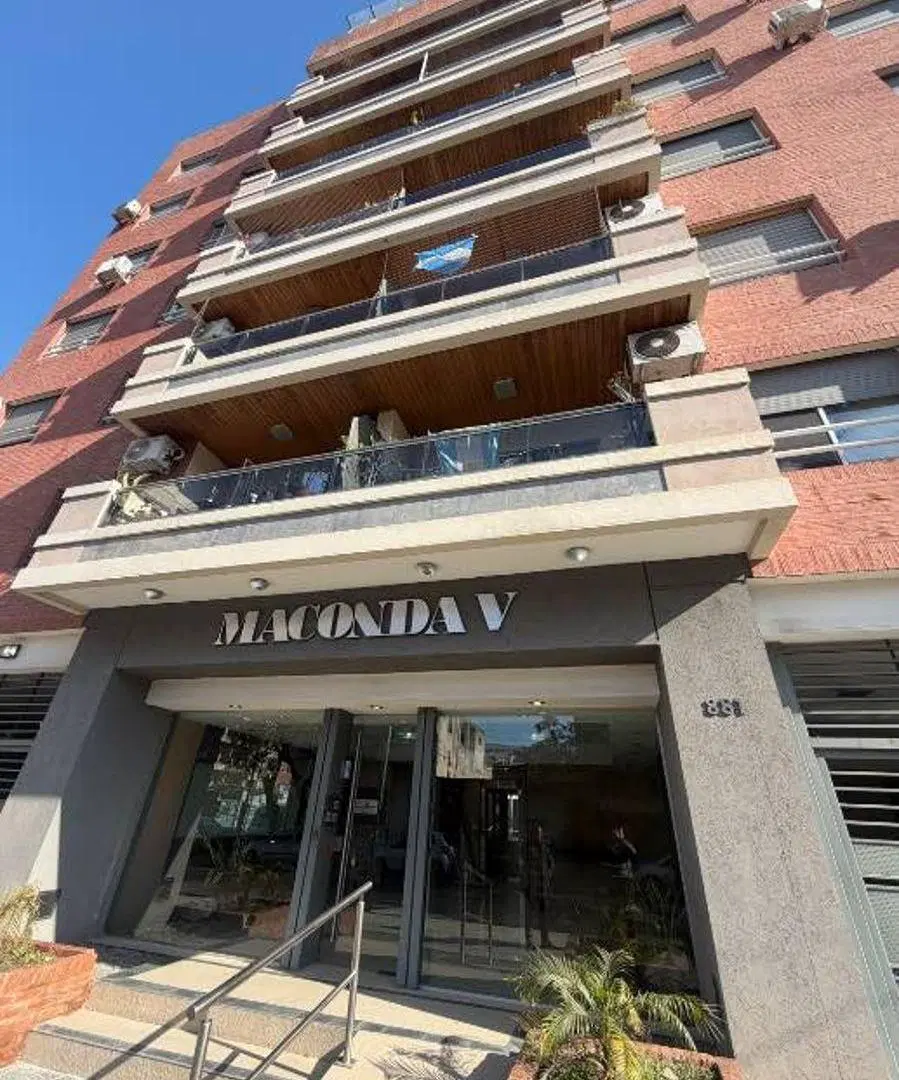 ¡APTO CRÉDITO! Hermoso departamento de 2 ambientes con balcón al frente 1