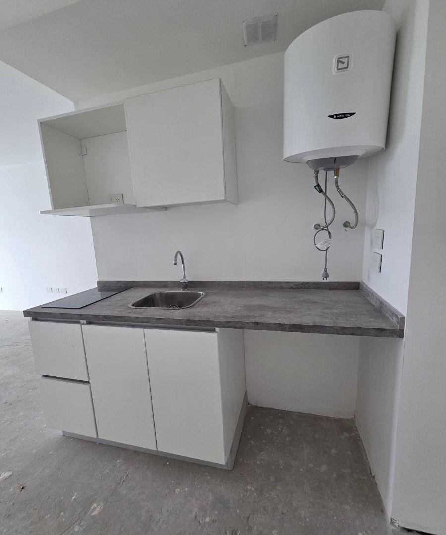 Foto de Oficina comercial de 33 m² apta vivienda en venta en Belgrano Chico, imagen 4