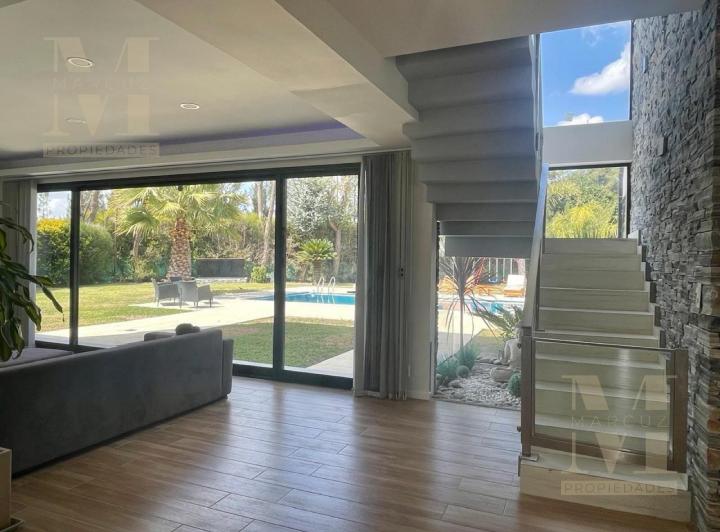 Casa - Malibu 4