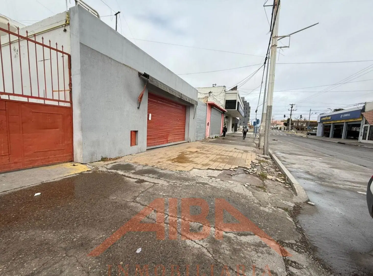 Alquila local más galpón en zona estrategica de Neuquen 5