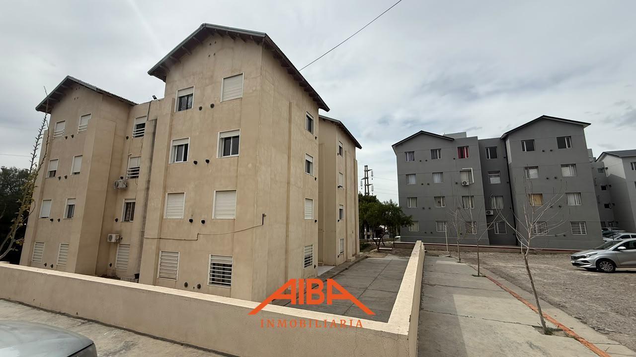 Foto de Alquila departamento 3 dormitorios en Ciudad de Neuquén, imagen 2