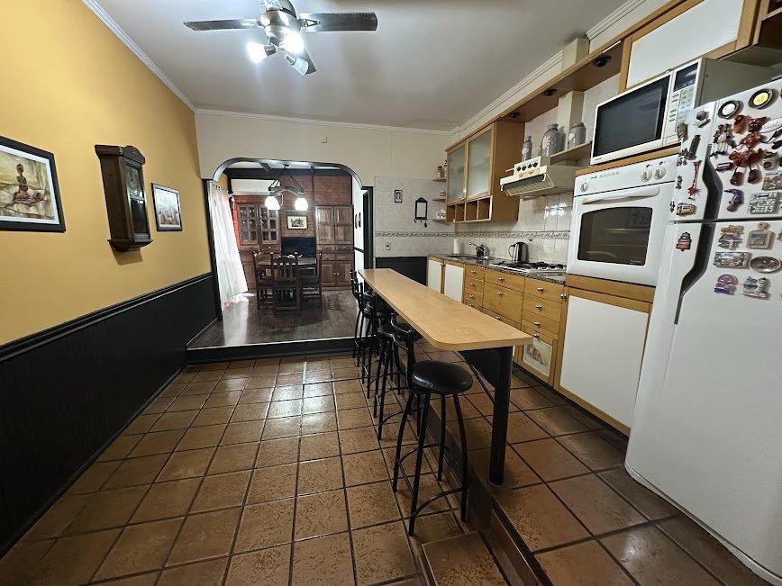 Retasada: 3 dormitorios, garage y terraza en Arroyito Río