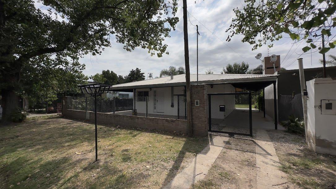 Casa en Funes con lote de 440 m² pileta y gran potencial de ampliación
