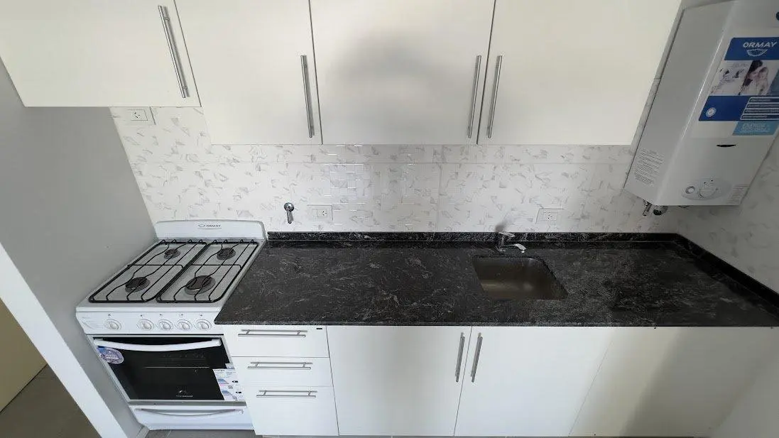 Lo querés por la ubicación. Lo elegís por cómo se vive. 1 dormitorio a estrenar en Arroyito Rio 5