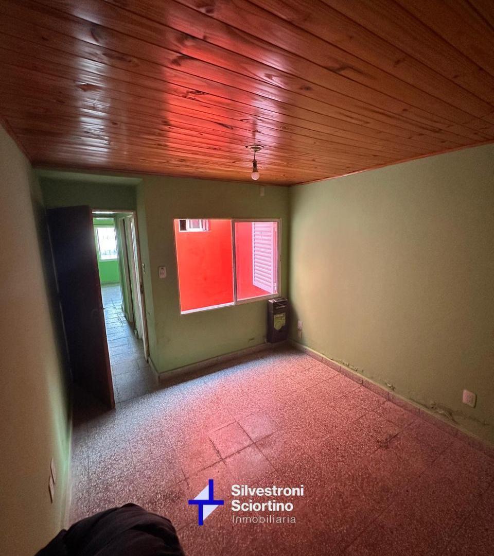 Foto de HERMOSA CASA ZONA Av. ZANNI Y J. NEWBERY, imagen 5