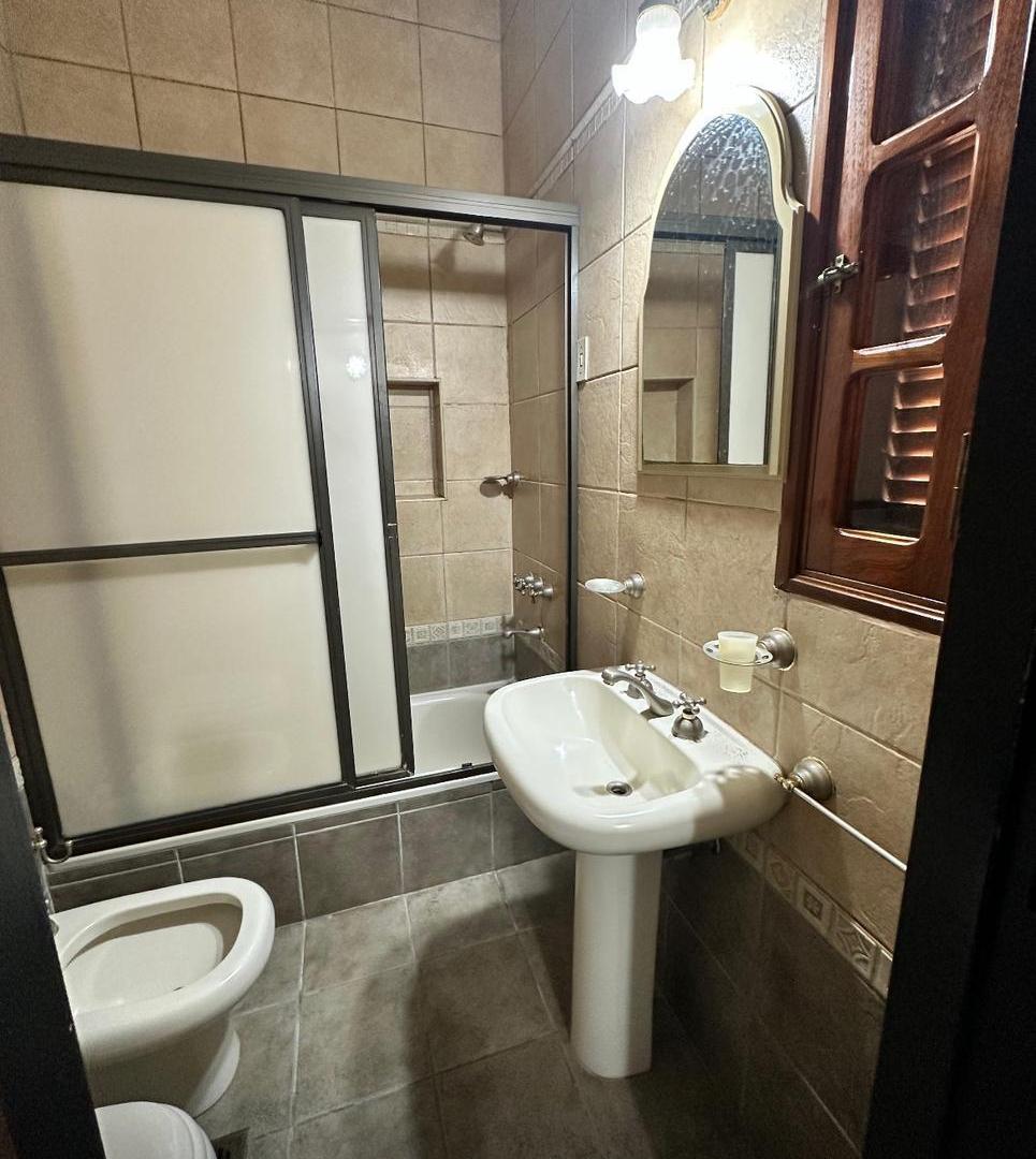 Foto de IMPORTANTE CASA ZONA CENTRICA, imagen 5