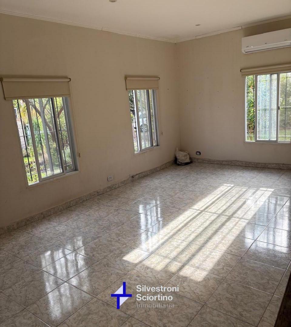 Muy linda Casa Quinta - Sauce Montrull
