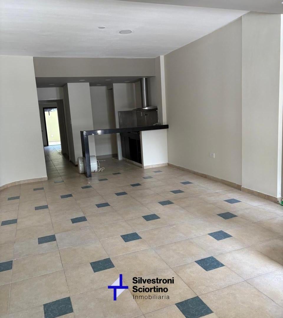 Foto de OPORTUNIDAD!!! - Dpto. 2 dorm. y patio en ALAMEDA DE LA F., imagen 3