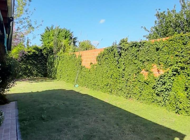 Casa con quincho en alquiler 3