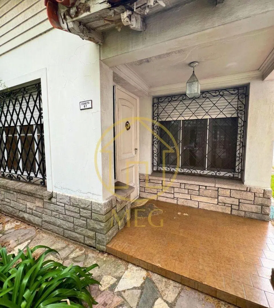 Chalet venta Bernal Centro 4 amb y amplio lote 3