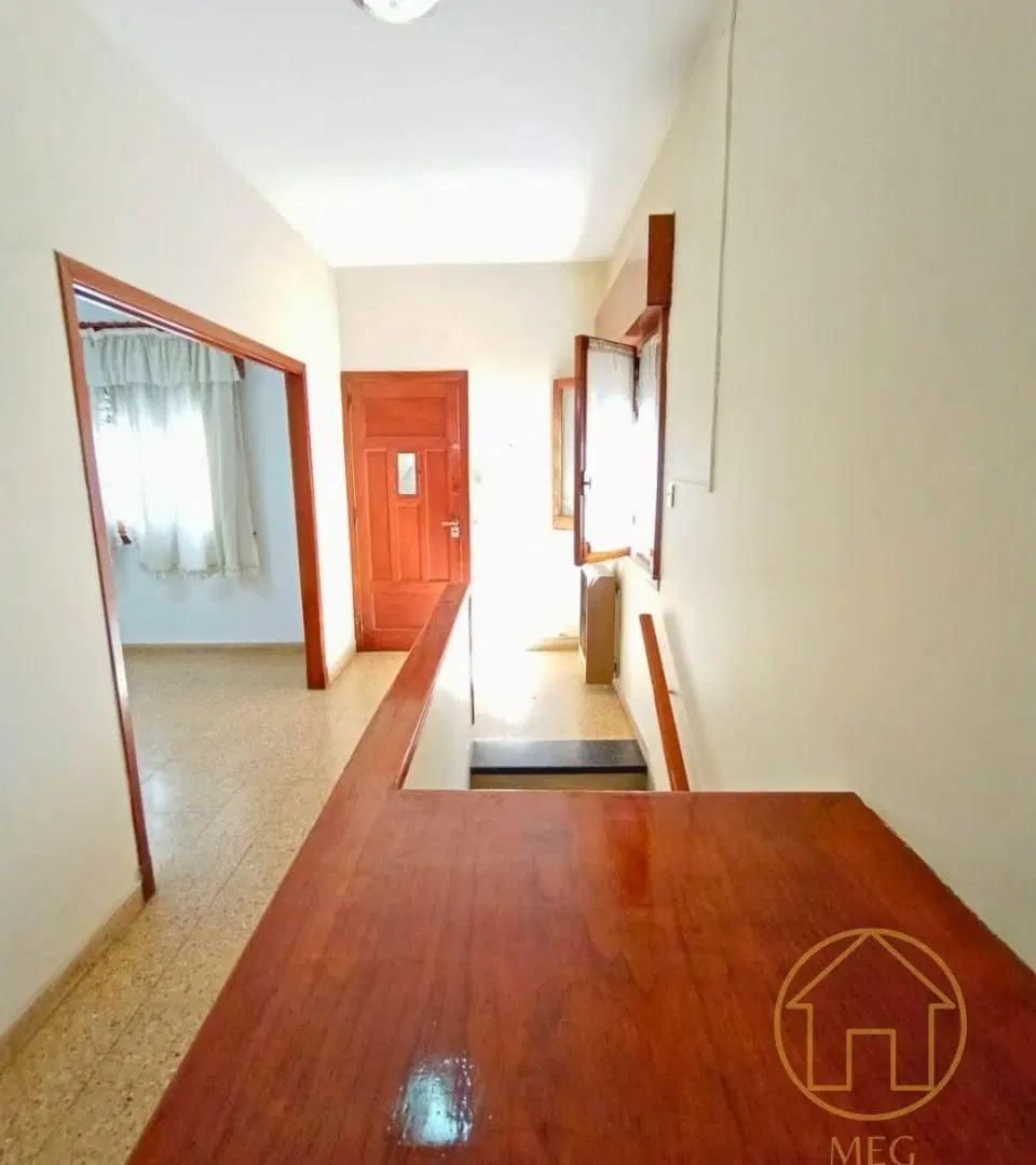 PH independiente en planta alta 2 ambientes muy amplio con terraza 4