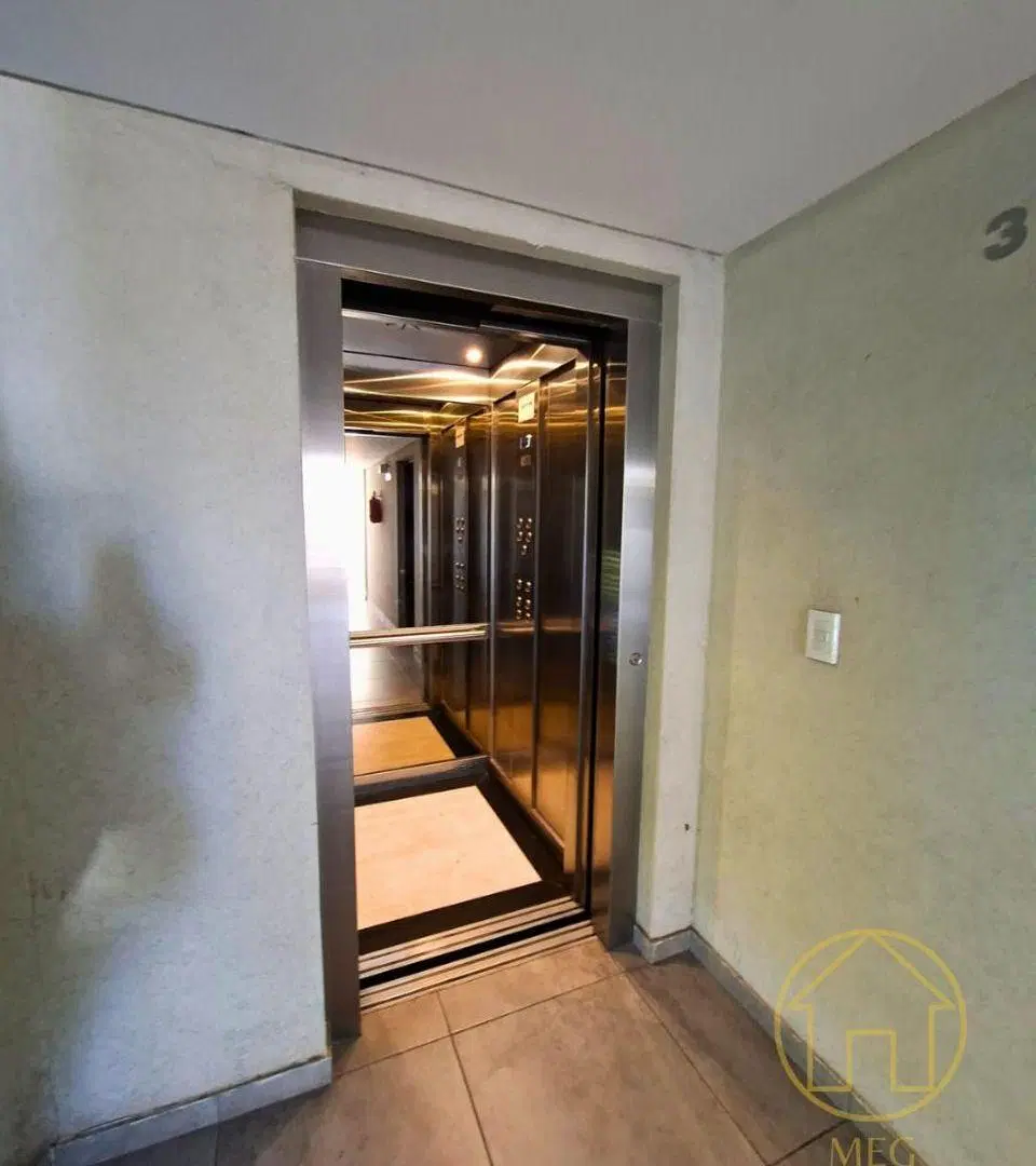 Departamento de 42 m² con 1 dormitorio en venta en Bernal. 1
