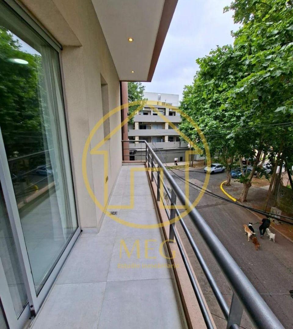Foto de Alquiler Departamento 2 ambientes Bernal Centro, imagen 2