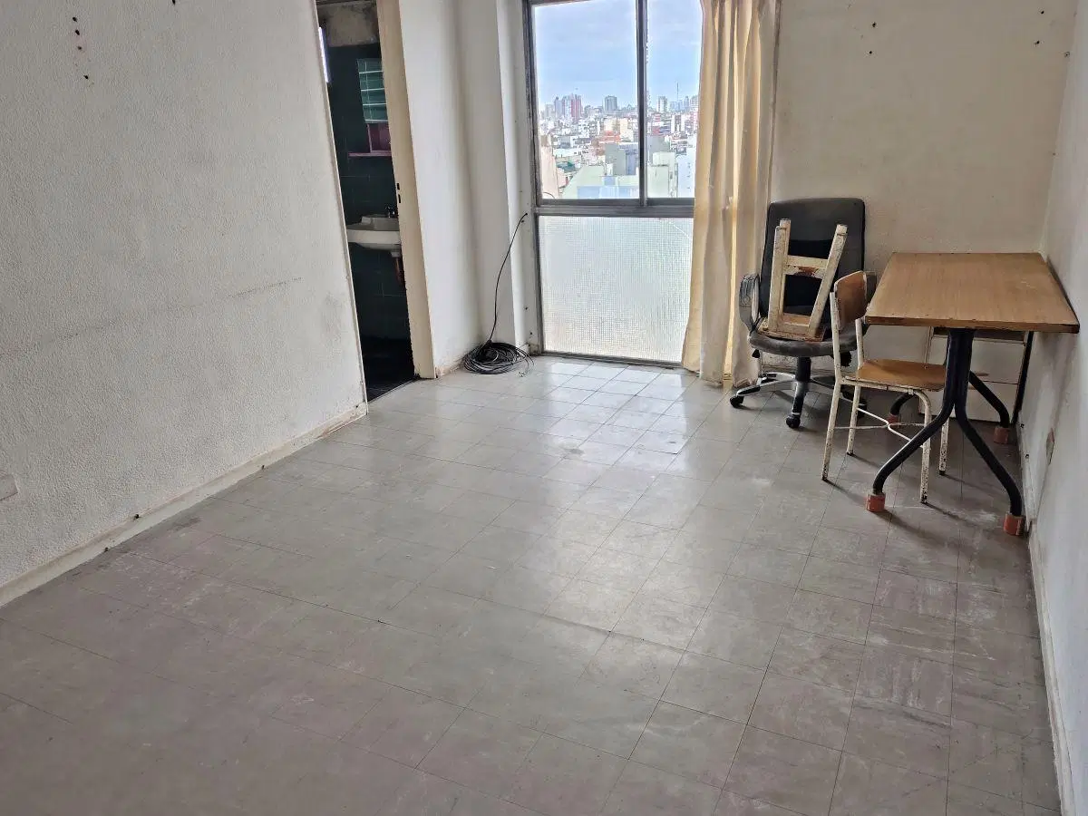 Solis 637 Piso 19 J Monoambiente lateral (U$S38.000) 3