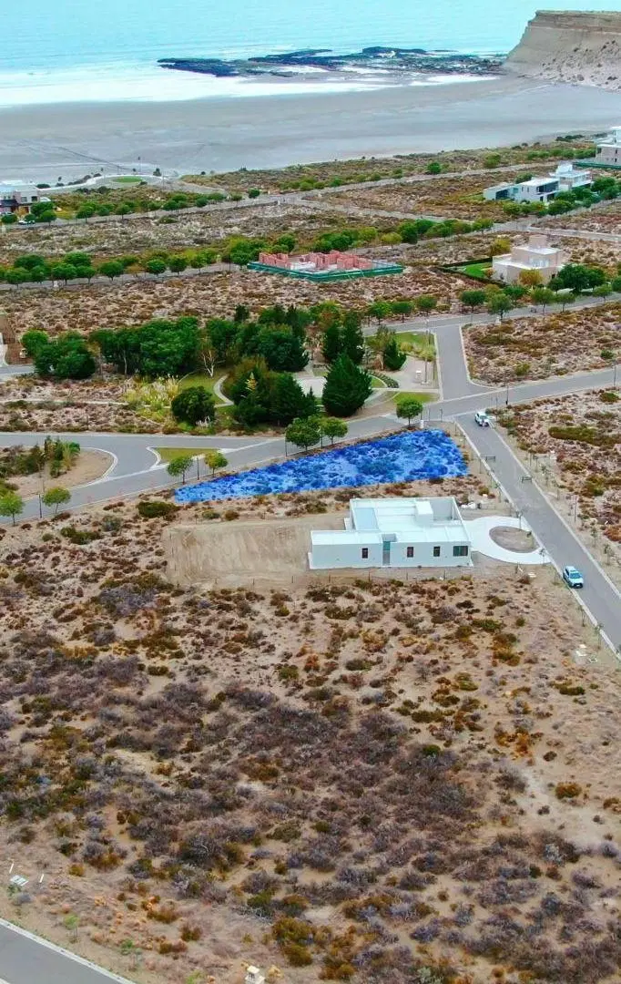 se vende terreno en esquina la Herradura 4