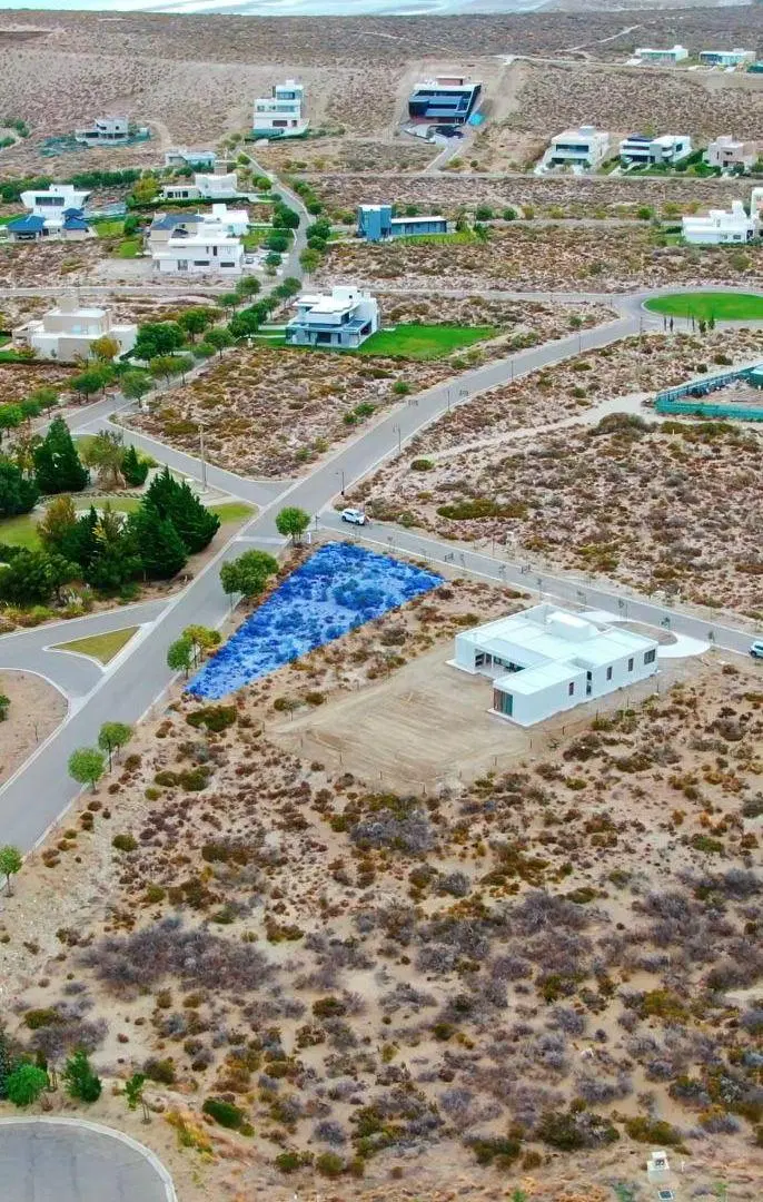 se vende terreno en esquina la Herradura 3