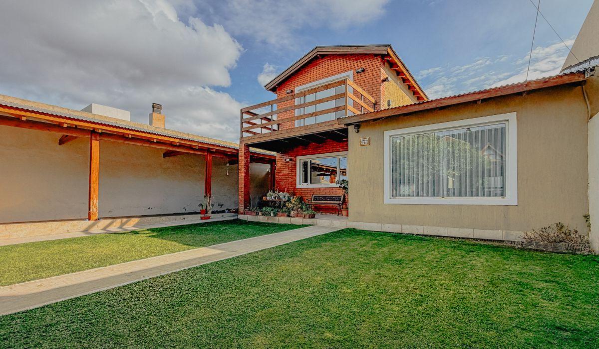 Casa de 412 m² con 4 dormitorios en venta en Rada Tilly