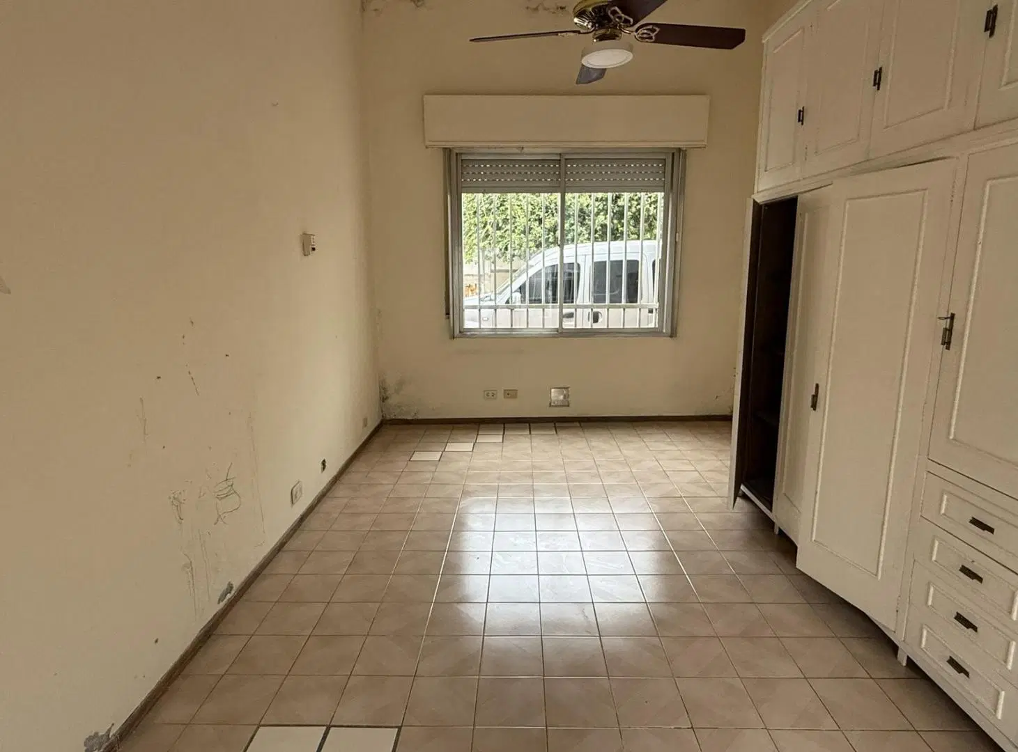 Venta Casa 4 ambientes en Villa Real 5