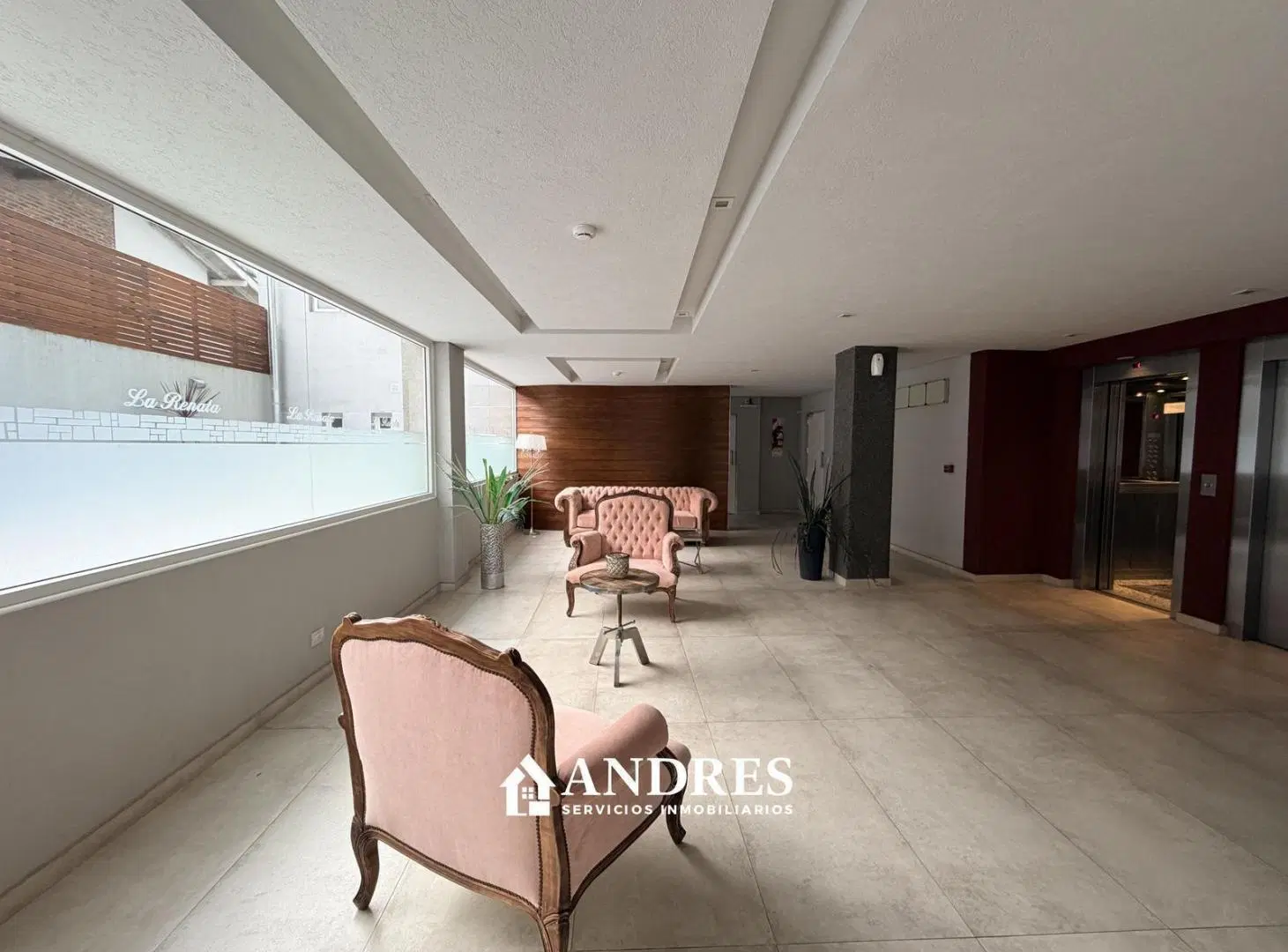 Departamento en el centro de Pinamar en Oportunidad! 2