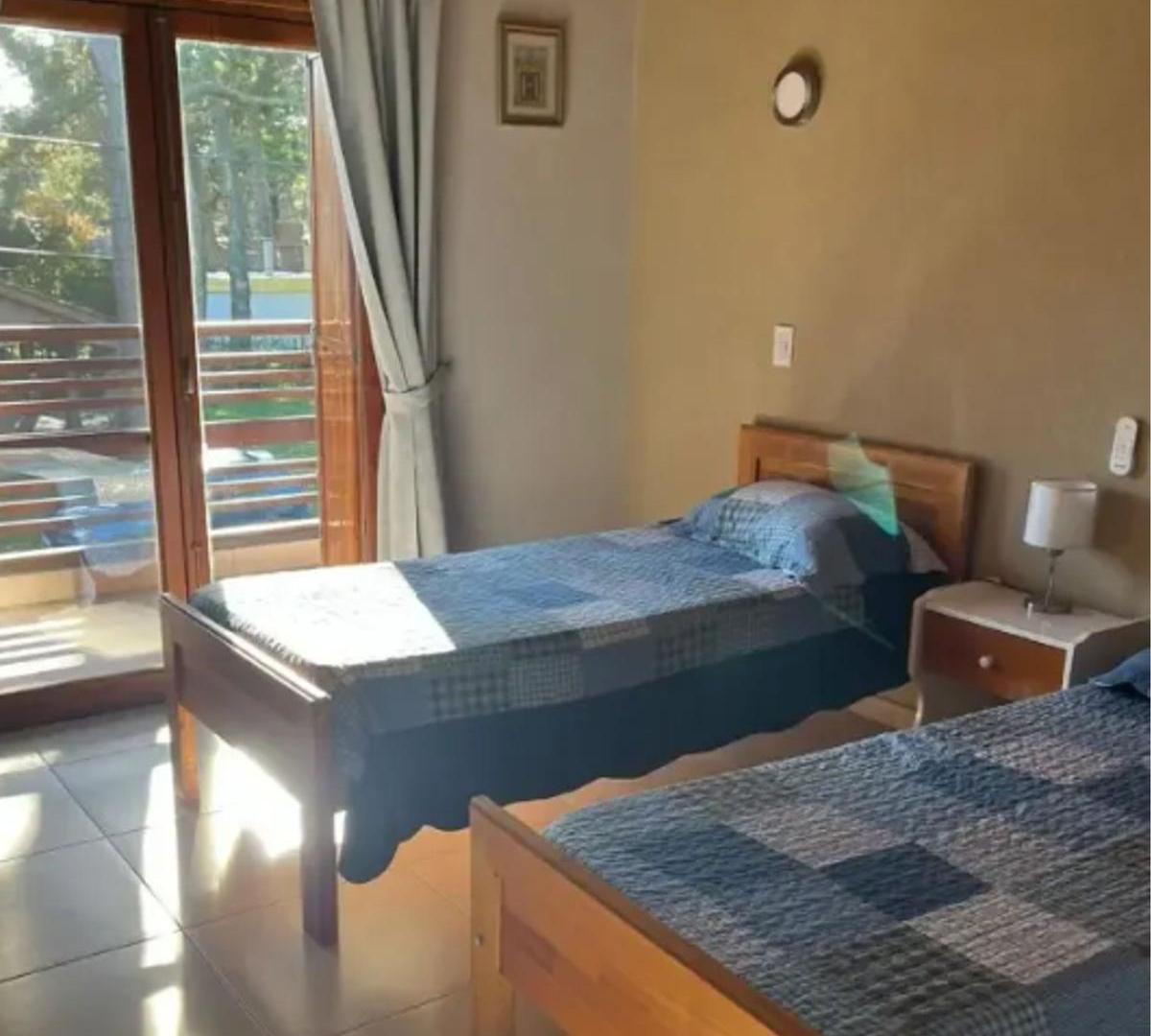 Foto de Casa en venta Valeria del Mar en lote MULTIFAMILIAR, imagen 1