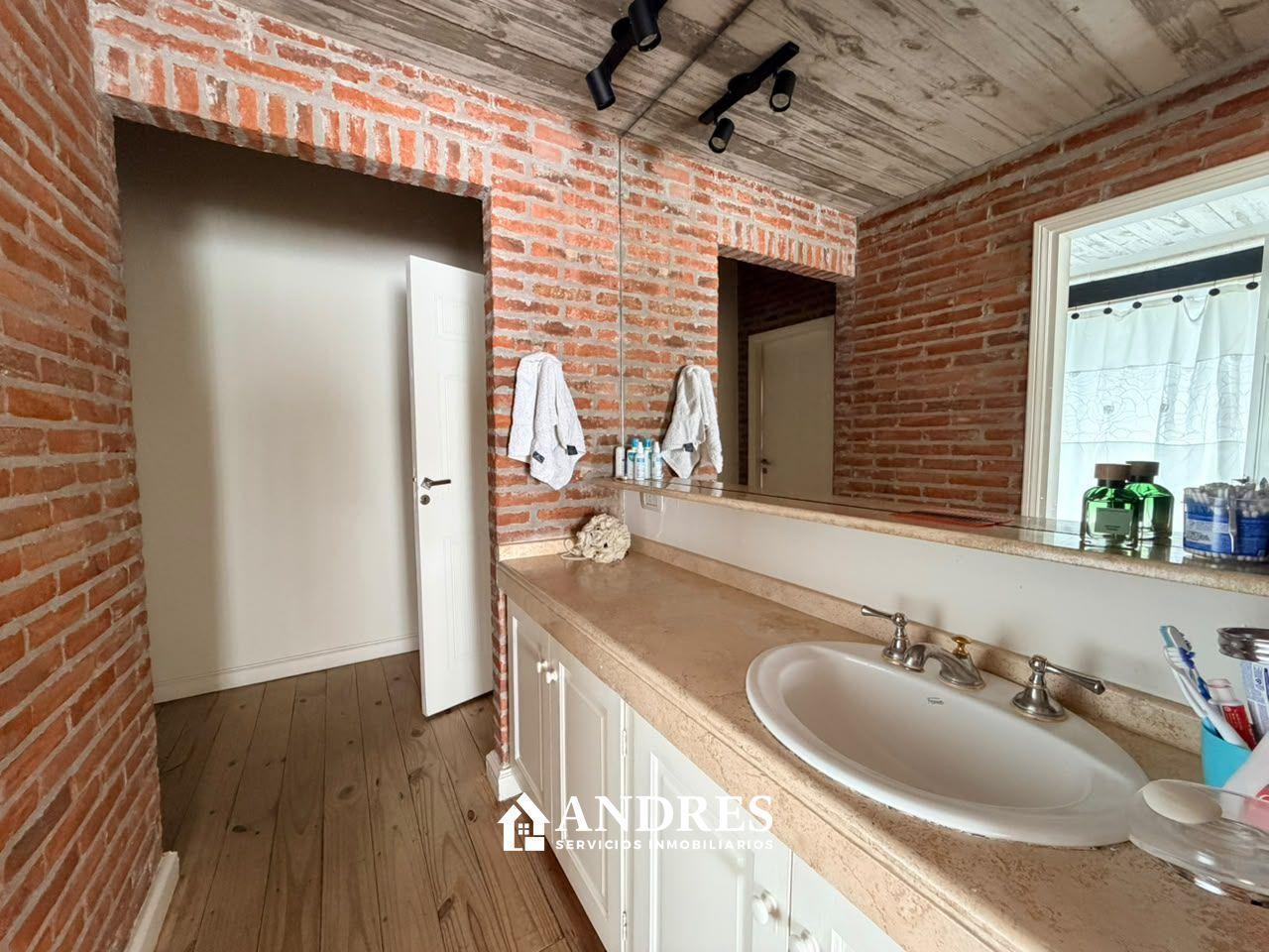 Foto de Casa en alquiler Temporario en Carilo, imagen 4
