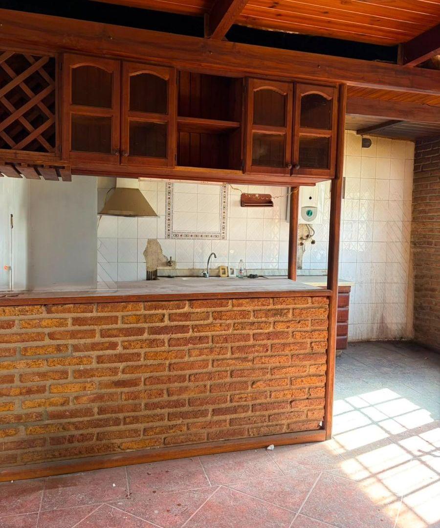 Foto de Casa en Alquiler - 3 Dorm., imagen 2