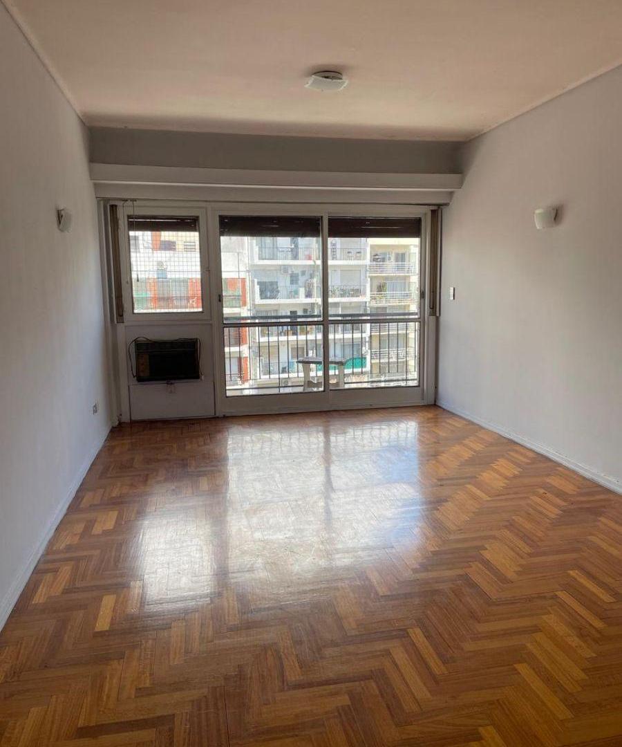 Foto de EN VENTA, 4 ambientes, dependencia, cochera y baulera, seguridad 24 hs, imagen 5